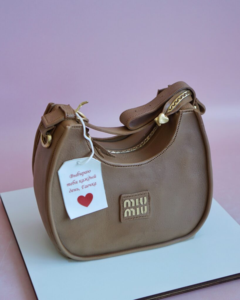 3D-торт Сумка Miu Miu