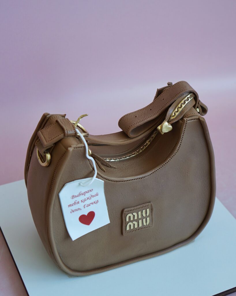 3D-торт Сумка Miu Miu