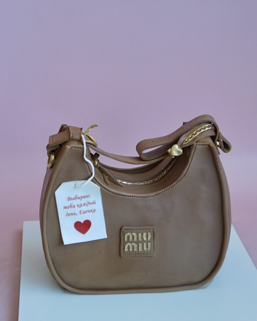 3D-торт Сумка Miu Miu